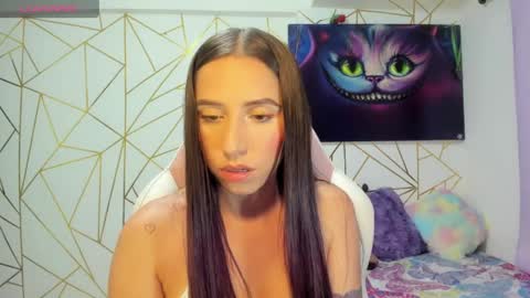 Snapshot of katalina_2101 chatting on May 2026 05:25:02 AM Katalina online show from May 2026 05:25:02 AM