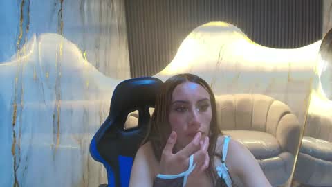 Katalina  online show from April 2026 08:09:02 PM