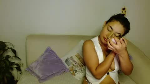 Snapshot of katalina_sexygirl chatting on May 2026 02:52:01 AM Katalina online show from May 2026 02:52:01 AM