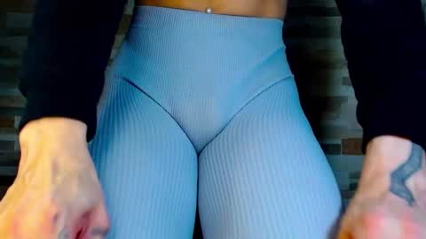 Snapshot of katalinaferreirax chatting on March 2025 01:03:02 AM katalinaferreirax online show from March 2025 01:03:02 AM