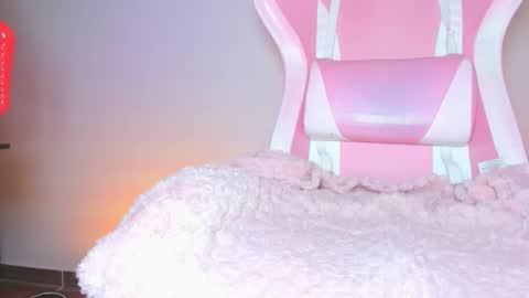 katalinaferreirax online show from December 2025 11:33:02 PM