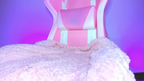 katalinaferreirax online show from June 2026 10:55:01 PM