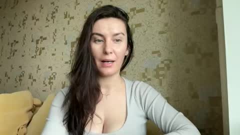 Snapshot of katalinaqe chatting on February 2026 10:25:01 AM KatalinaQE online show from February 2026 10:25:01 AM