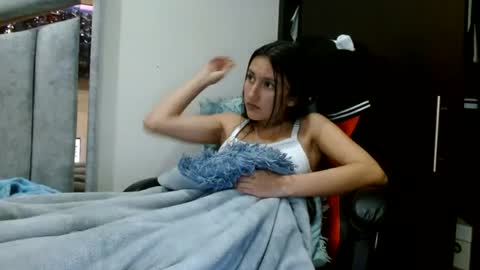 Snapshot of kate_davies chatting on June 2026 12:30:01 AM kate online show from June 2026 12:30:01 AM