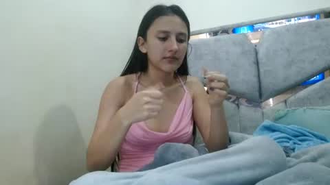 Snapshot of kate_davies chatting on June 2026 10:43:01 PM kate online show from June 2026 10:43:01 PM