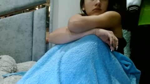 Snapshot of kate_davies chatting on July 2026 01:01:02 AM kate online show from July 2026 01:01:02 AM