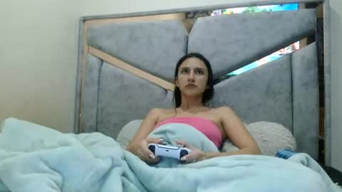 Snapshot of kate_davies chatting on July 2026 12:24:01 AM kate online show from July 2026 12:24:01 AM