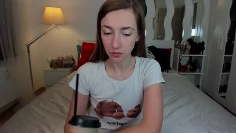 Snapshot of kate_redgar chatting on March 2025 03:13:02 PM kate_redgar online show from March 2025 03:13:02 PM