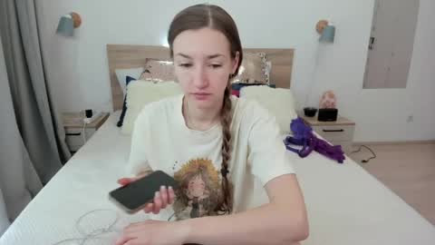 kate_redgar online show from May 2026 07:47:01 AM