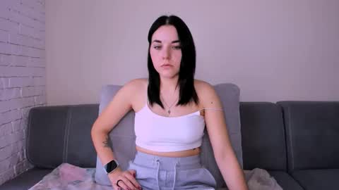 KATE online show from October 2025 05:06:01 AM