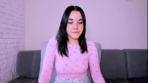 KATE online show from November 2025 06:08:02 AM