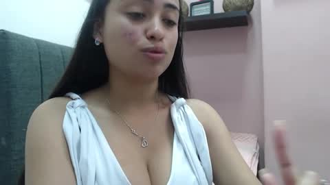 Kari online show from October 2025 01:25:01 PM