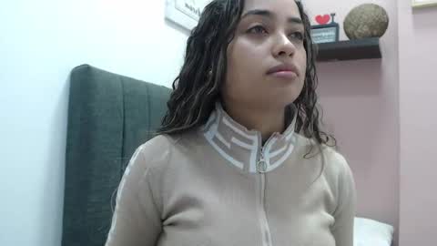 Kari online show from January 2026 02:01:02 PM