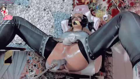 kate the pink girl online show from February 2025 07:43:01 AM