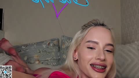    online show from December 2024 10:28:02 PM