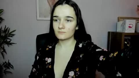 Snapshot of katedesire chatting on February 2025 07:48:01 AM Kate online show from February 2025 07:48:01 AM