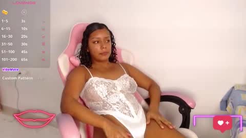 Snapshot of katediaz_ chatting on November 2025 07:54:01 PM Kate Diaz online show from November 2025 07:54:01 PM