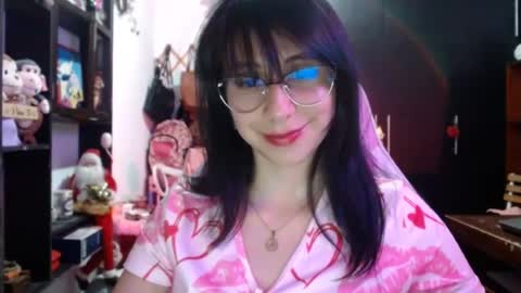 Kateeen18 online show from June 2026 04:57:01 AM