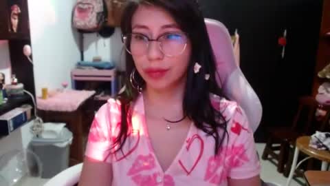 Kateeen18 online show from July 2026 01:55:02 AM