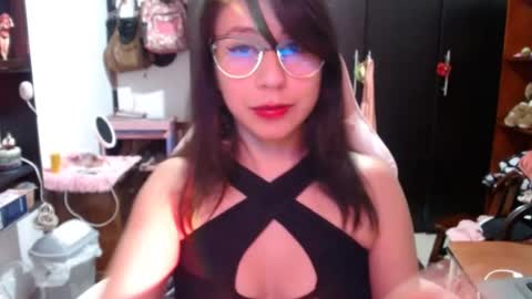 Kateeen18 online show from July 2026 04:01:02 AM