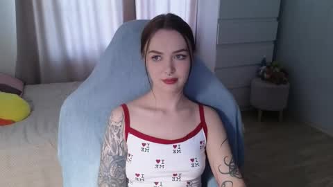 Snapshot of kateleoo chatting on May 2026 01:29:02 PM Im Kate online show from May 2026 01:29:02 PM