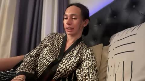 katetelmo  - Insta online show from December 2024 10:52:01 PM