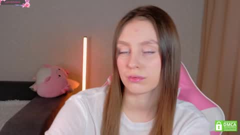 katenickson online show from April 2026 05:29:01 AM