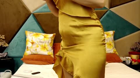 KateQueenston --  online show from January 2025 05:46:02 AM