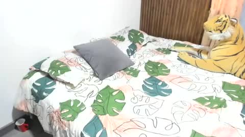 Snapshot of katerinamilf_ chatting on June 2026 10:43:02 PM kata online show from June 2026 10:43:02 PM