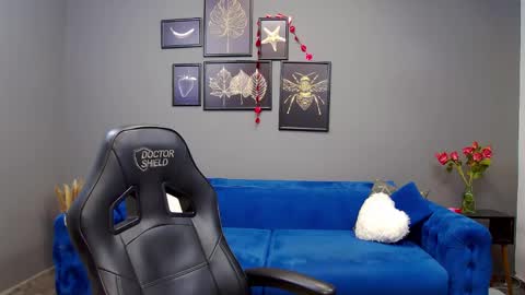 Snapshot of katewalker_ chatting on February 2025 06:15:02 PM Kate online show from February 2025 06:15:02 PM