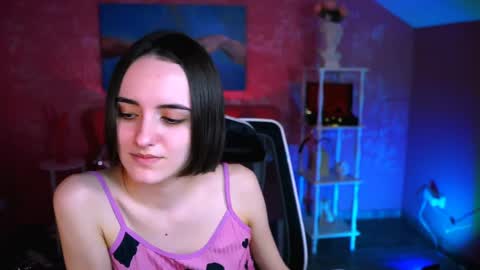 katewillows online show from April 2026 04:31:01 AM