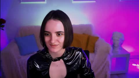 katewillows online show from April 2026 04:48:01 AM