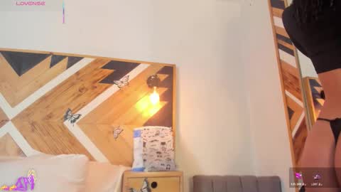 Kathaleiya Ozz online show from November 2025 08:11:01 PM