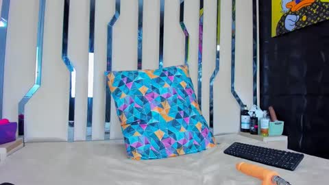 Snapshot of kathamyer chatting on October 2025 04:48:02 PM kathamyer online show from October 2025 04:48:02 PM