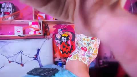 Snapshot of kathamyer chatting on October 2025 07:04:02 PM kathamyer online show from October 2025 07:04:02 PM