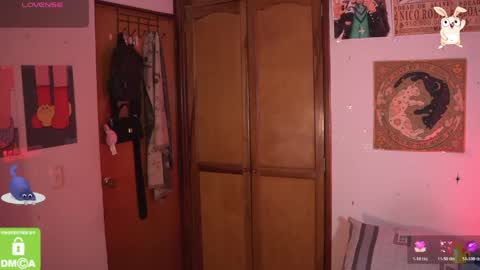 Katerine online show from April 2026 11:17:01 PM