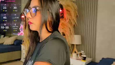 Snapshot of kathe_collins chatting on July 2026 12:45:01 PM kathe_collins online show from July 2026 12:45:01 PM