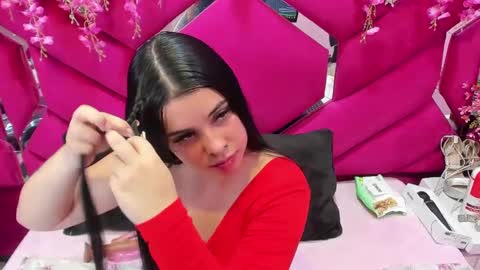 katherin_sweett online show from October 2025 04:00:01 AM