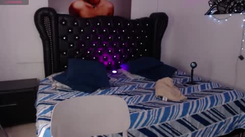 katherine_10 online show from September 2025 01:15:02 PM