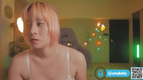 Kathy online show from November 2025 08:31:01 PM