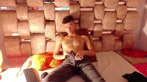 Kaht y Aiden online show from March 2026 07:42:01 PM