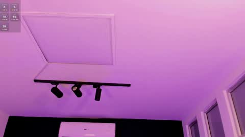 Katia online show from April 2026 06:52:01 PM