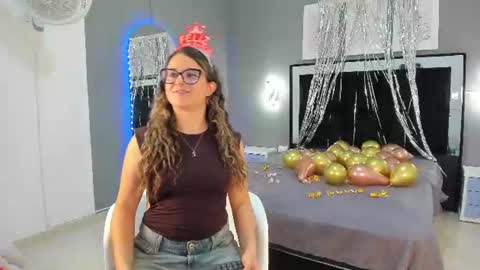 Khaterine online show from July 2026 03:26:01 AM