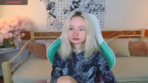 Katia  online show from April 2026 05:25:01 AM