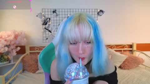 Katia  online show from April 2026 05:43:01 AM