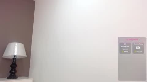 Katia Foster online show from November 2025 12:58:02 PM