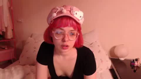 Snapshot of katie_deville chatting on July 2026 08:36:01 PM Katie Deville online show from July 2026 08:36:01 PM