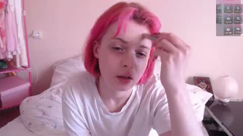 Snapshot of katie_deville chatting on July 2026 04:45:01 PM Katie Deville online show from July 2026 04:45:01 PM