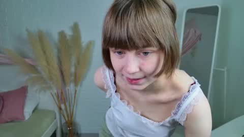 Katie online show from October 2025 02:07:01 PM