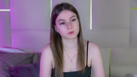 katiereeves online show from February 2026 04:17:02 AM